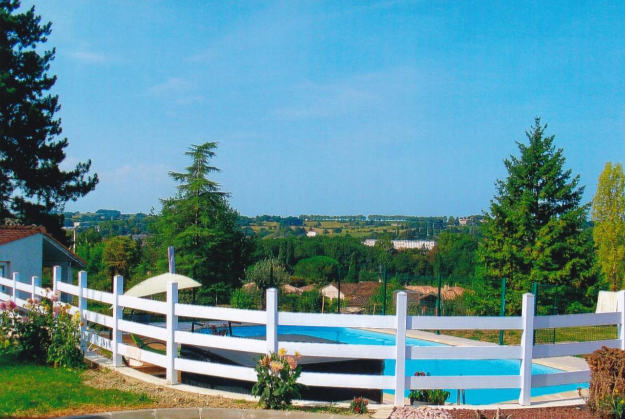Chambre D'Hotes A Nérac Екстериор снимка